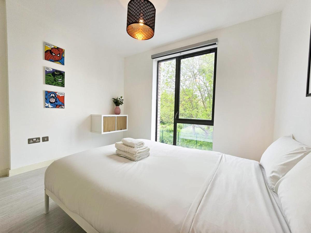 Centrally Located Spacious Flat Near Canary Wharf Лондон Екстер'єр фото